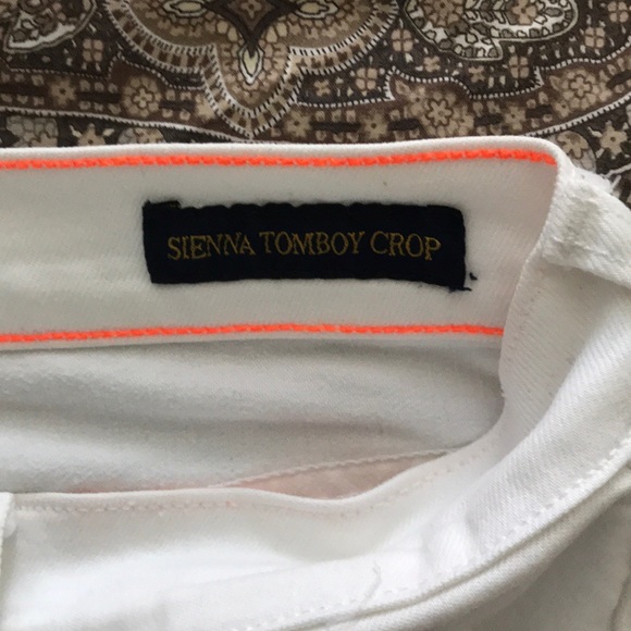 Lucky White Jeans - Picture 3 of 4